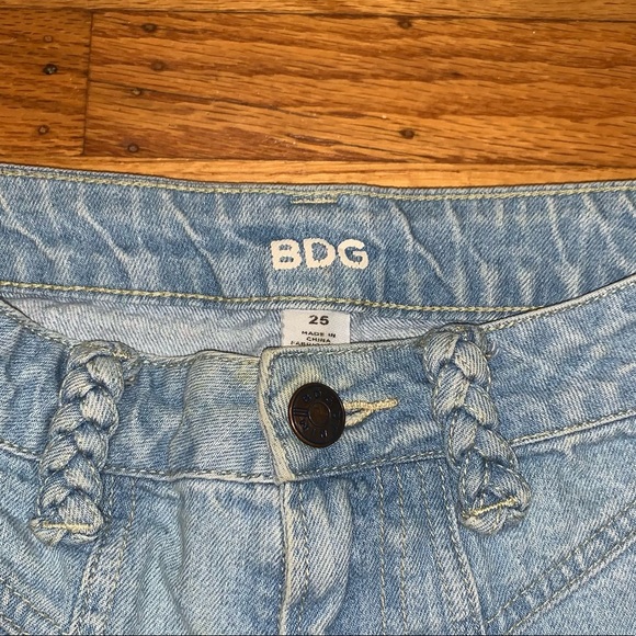 BDG Urban Outfitters shorts with braided details - Picture 3 of 3